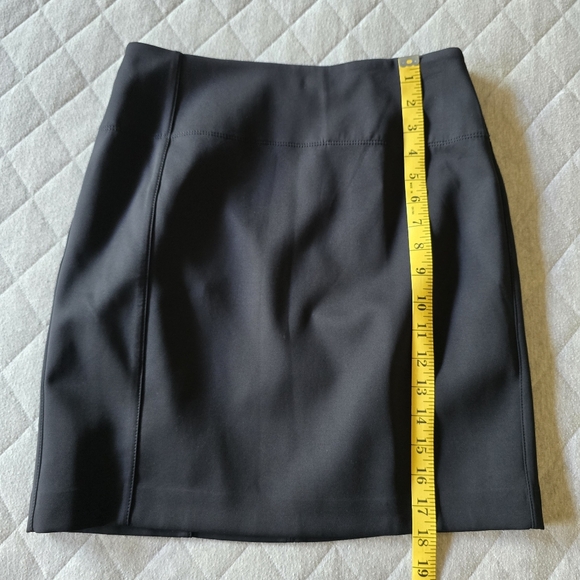 Lululemon &go Cityfarer Black Skirt Size 8 - Picture 8 of 9